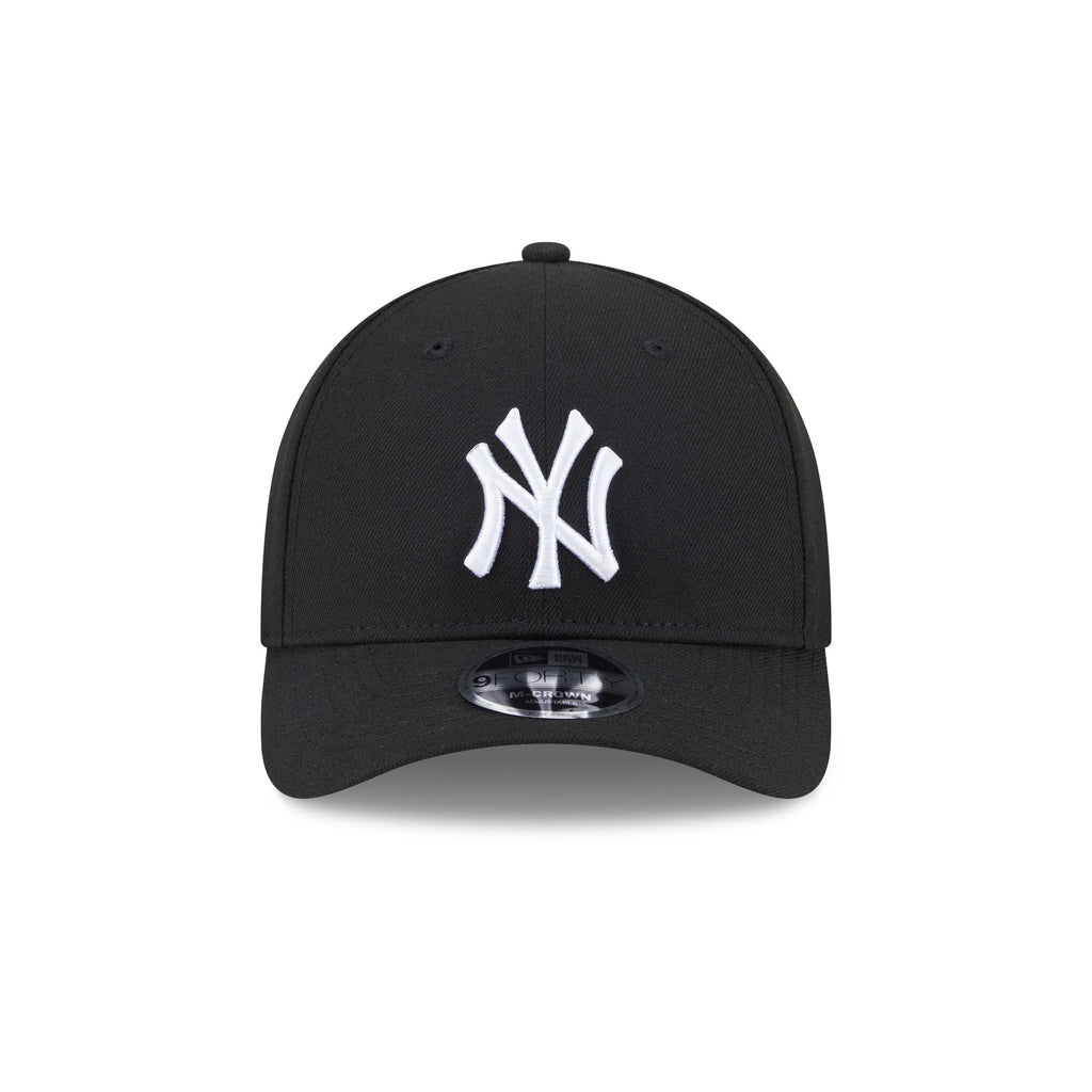 New York Yankees Black Authentic Collection 9FORTY M-Crown Snapback Hat
